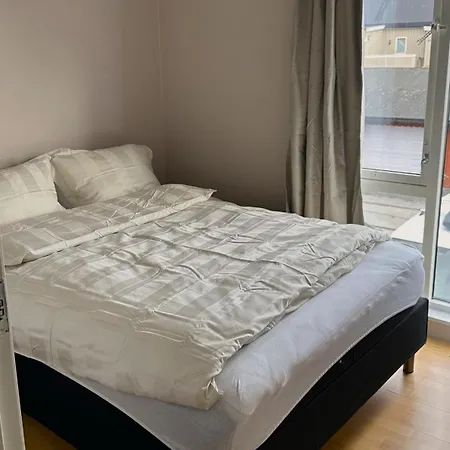 Leilighet Seahouse With Amazing Views! Ballstad