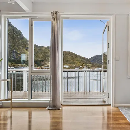 Seahouse With Amazing Views! *